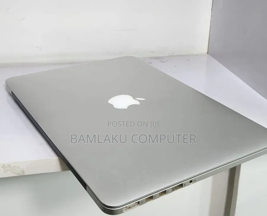 New Laptop Apple MacBook Air 2013 8GB Intel Core i5 SSD 256GB
