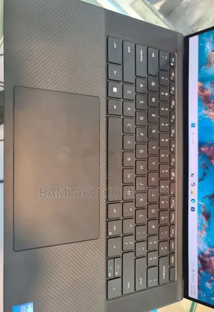 New Laptop Dell XPS 15 16GB Intel Core i7 SSD 512GB