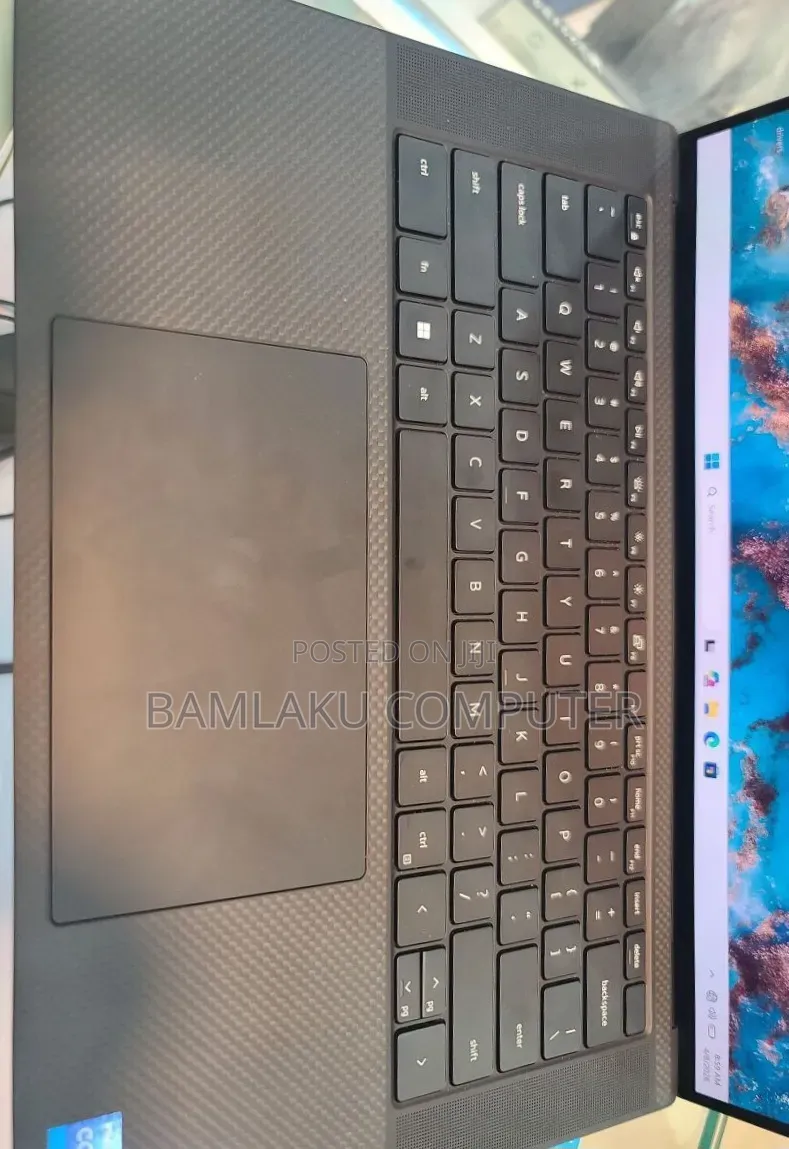 New Laptop Dell XPS 15 16GB Intel Core i7 SSD 512GB