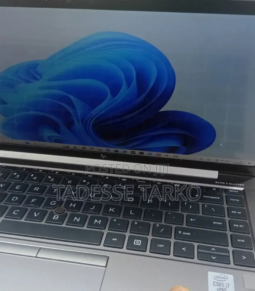 New Laptop HP ZBook Firefly 14 G7 16GB Intel Core i7 SSD 512GB