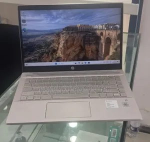New Laptop HP Pavilion 15 8GB Intel Core i5 SSD 512GB