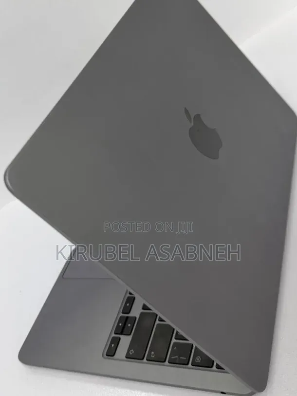 New Laptop Apple MacBook Air 2023 M2 8GB Apple M2 SSD 256GB