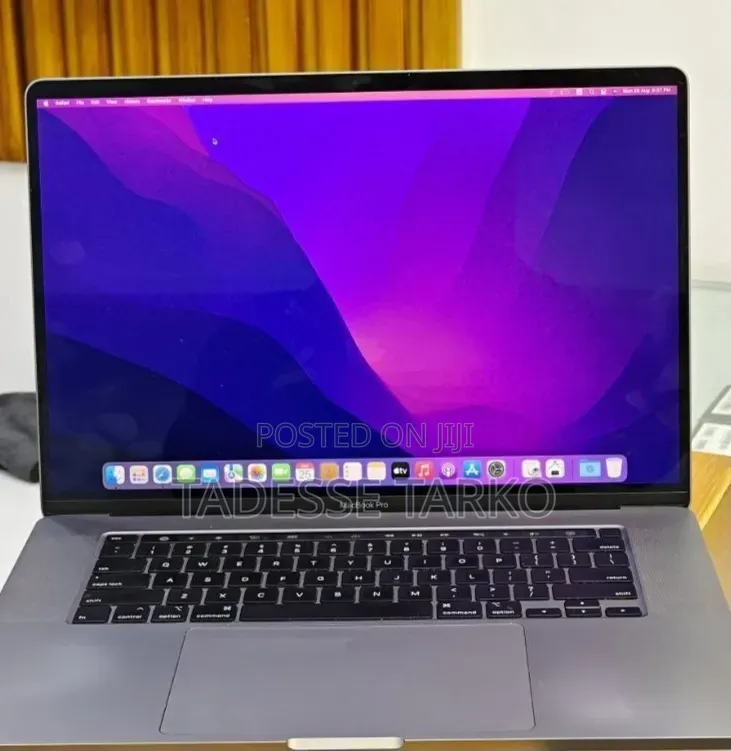 New Laptop Apple MacBook Pro 2018 32GB Intel Core i9 SSD 2T
