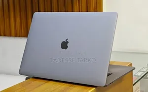 New Laptop Apple MacBook Pro 2018 32GB Intel Core i9 SSD 2T