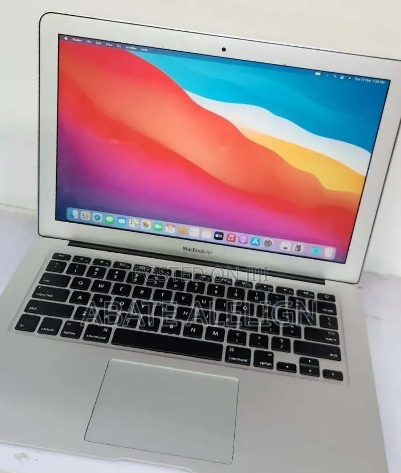New Laptop Apple MacBook Air 2017 8GB Intel Core i5 SSD 256GB