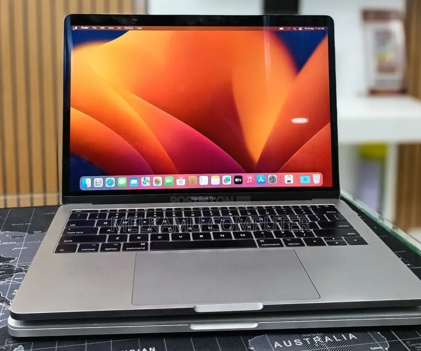 New Laptop Apple MacBook Pro 2017 16GB Intel Core i5 SSD 256GB