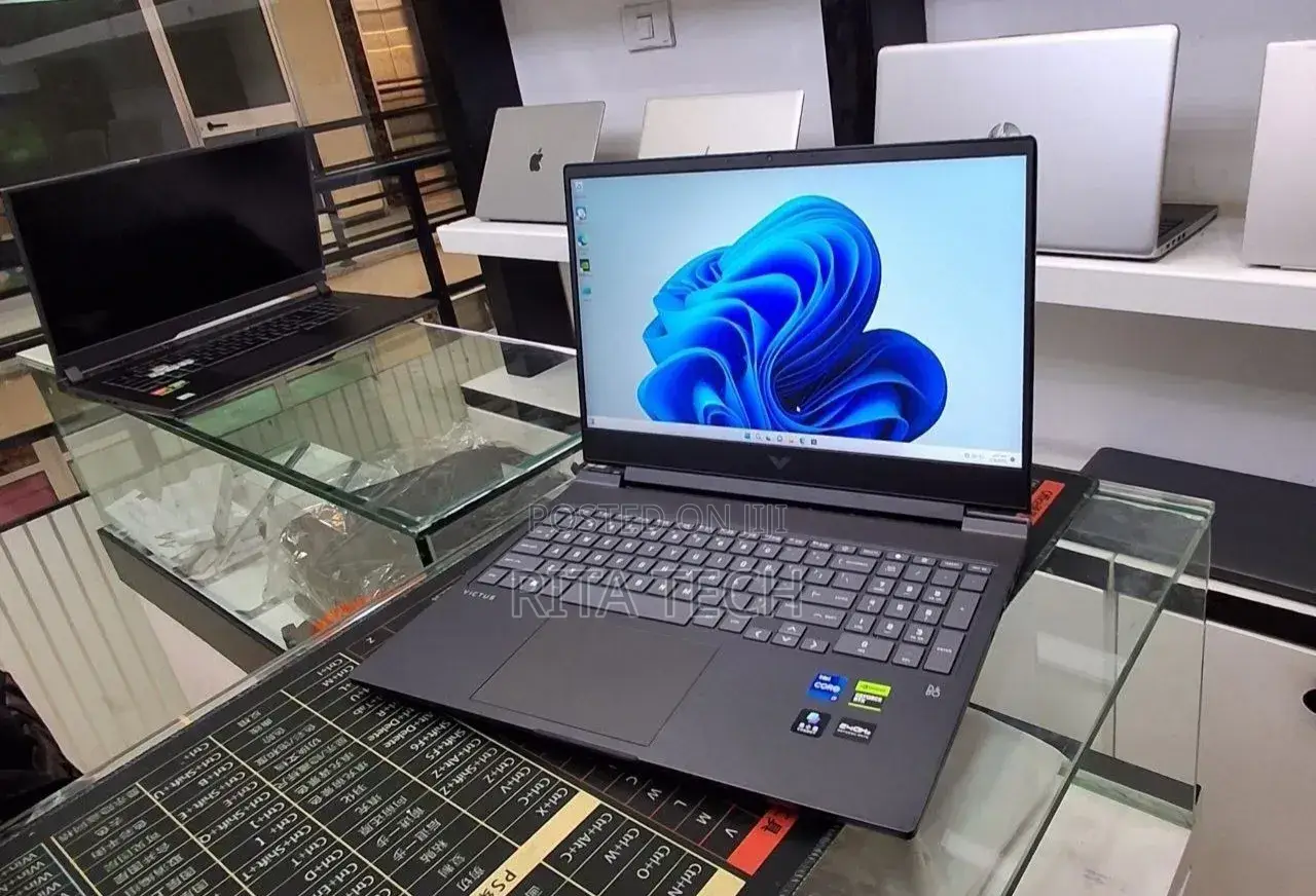 New Laptop HP Victus 15 16GB Intel Core i7 SSD 512GB