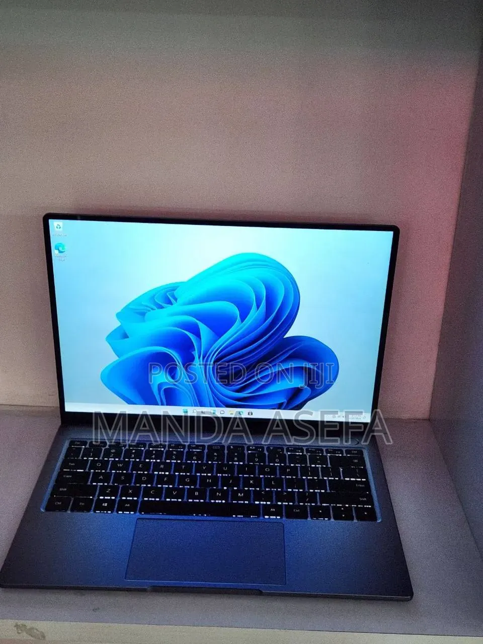 New Laptop Huawei MateBook 13 WRT-W29E 16GB Intel Core i7 SSD 512GB