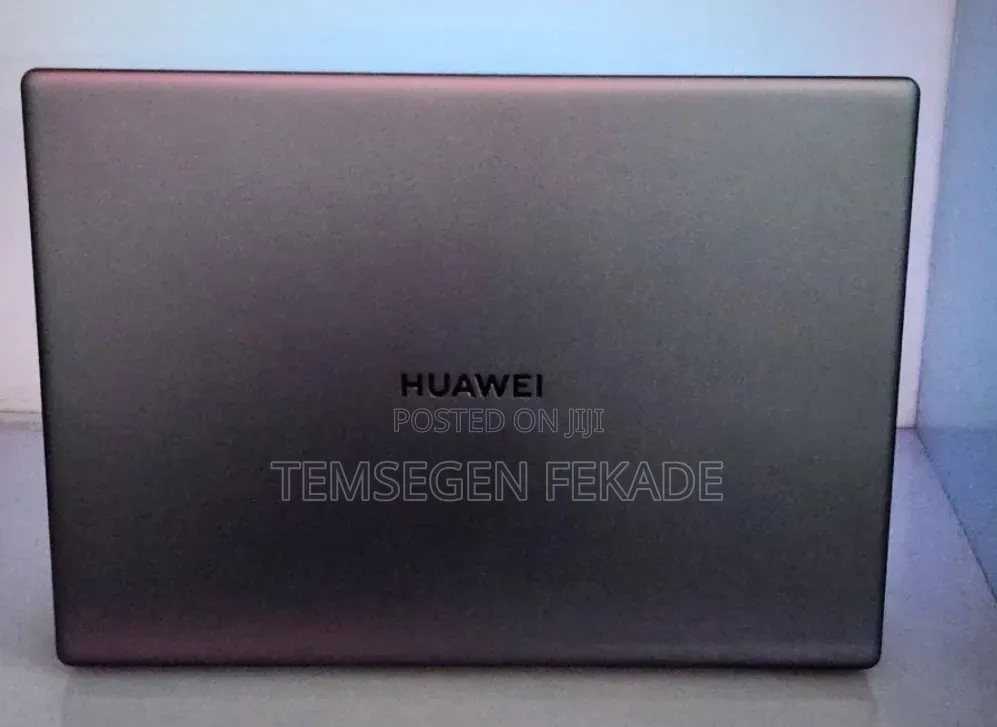 New Laptop Huawei MateBook 13 WRT-W19E 16GB Intel Core i7 SSD 512GB
