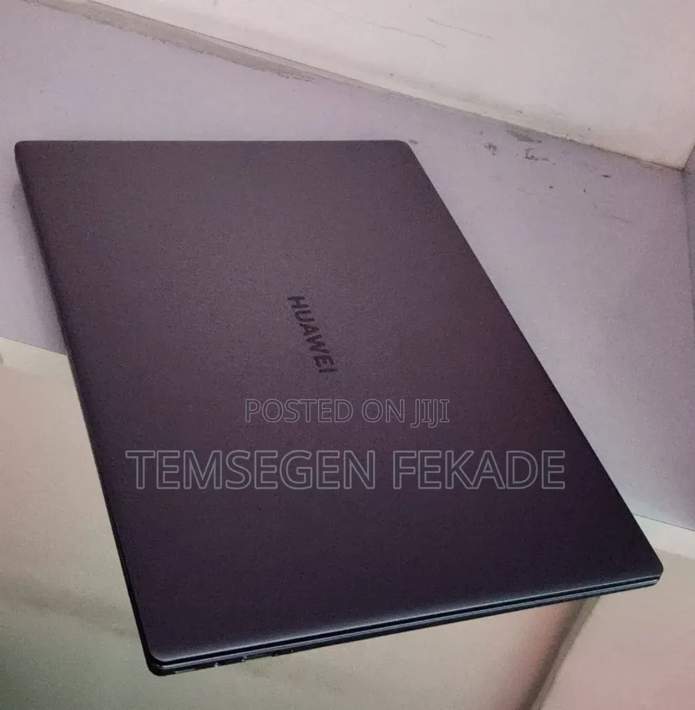 New Laptop Huawei MateBook 13 WRT-W19E 16GB Intel Core i7 SSD 512GB