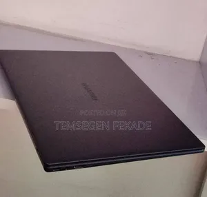 New Laptop Huawei MateBook 13 WRT-W19E 16GB Intel Core i7 SSD 512GB