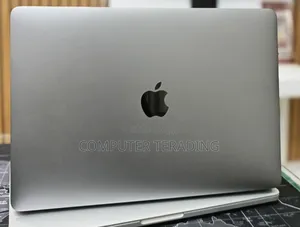 New Laptop Apple MacBook Pro 2017 16GB Intel Core i5 SSD 256GB
