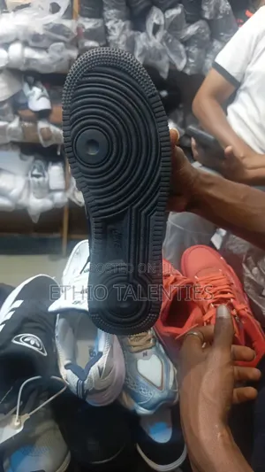 Black Nike Air Force 1