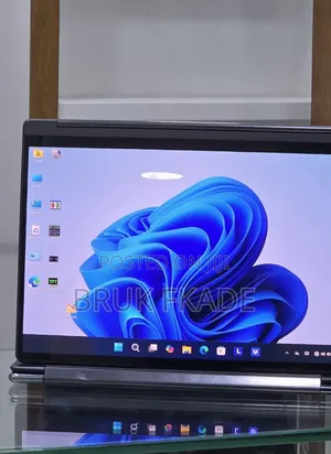 New Laptop Lenovo Yoga 9i 16GB Intel Core i7 SSD 1T