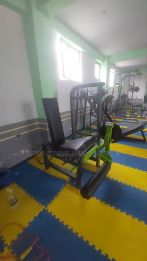 Leg Extension ለ Strength Muscle Building