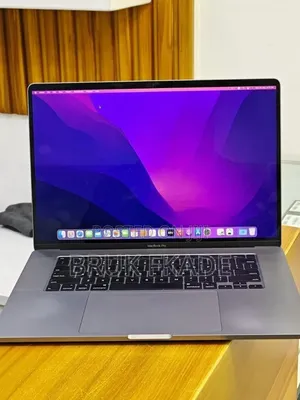 New Laptop Apple MacBook 2018 32GB Intel Core i9 SSD 2T