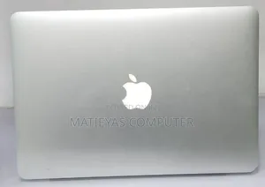 New Laptop Apple MacBook Pro 2013 8GB Intel Core i5 SSD 256GB