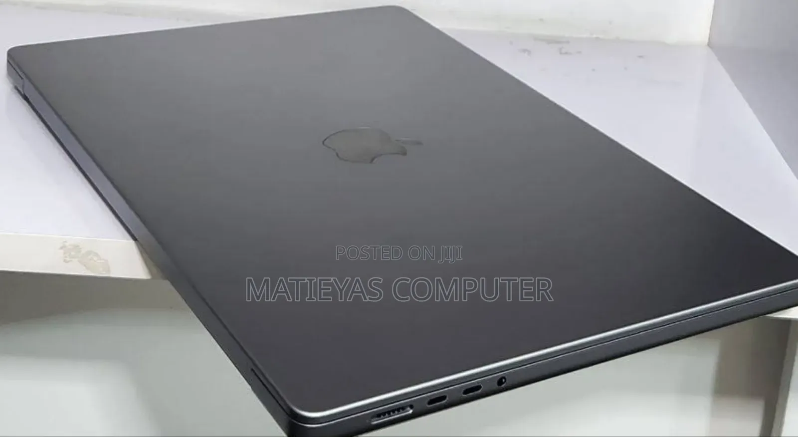 New Laptop Apple MacBook Pro M1 32GB Apple M1 Pro SSD 512GB