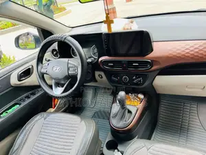 Hyundai I10 2022 Silver