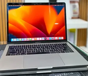 New Laptop Apple MacBook Pro 2017 16GB Intel Core i5 SSD 256GB