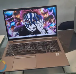 New Laptop HP ZBook Firefly G8 16GB Intel Core i7 SSD 512GB