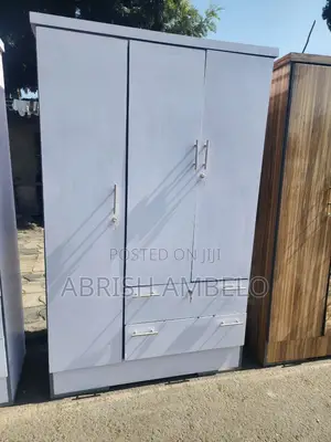 White Color Laminate Kum Satin