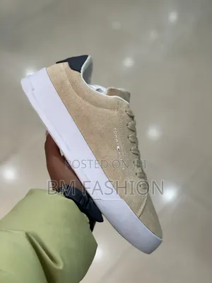 Tommy Hilfiger Sand Suede/White