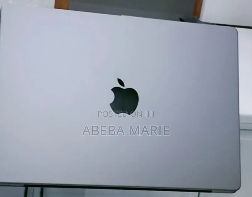 New Laptop Apple MacBook Pro M1 16GB Apple M1 Pro SSD 1T