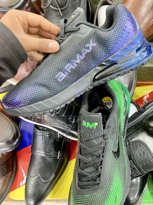 Nike Air Max Phoenix