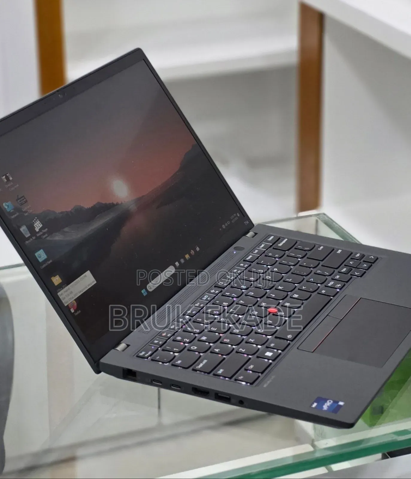 New Laptop Lenovo ThinkPad T14 G4 16GB Intel Core i5 SSD 256GB