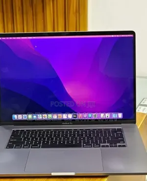 New Laptop Apple MacBook Pro 2018 32GB Intel Core i9 SSD 2T