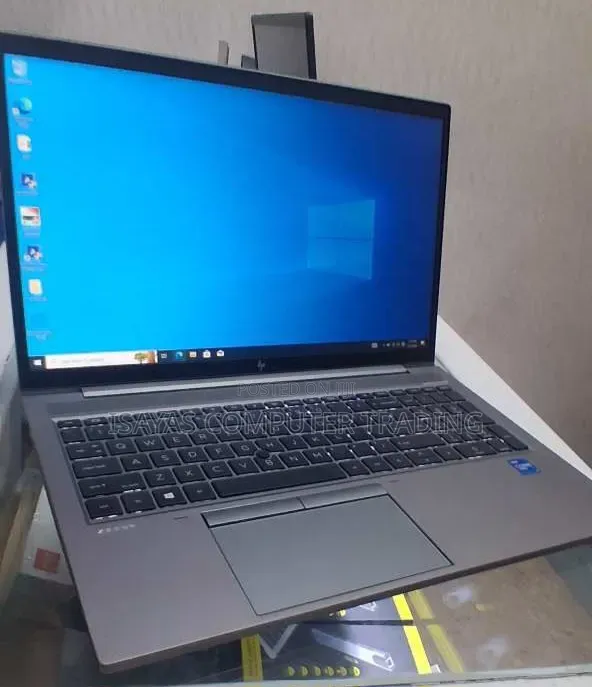 New Laptop HP ZBook 15 16GB Intel Core i7 SSD 512GB
