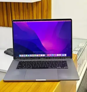 New Laptop Apple MacBook Pro 2018 32GB Intel Core i9 SSD 2T