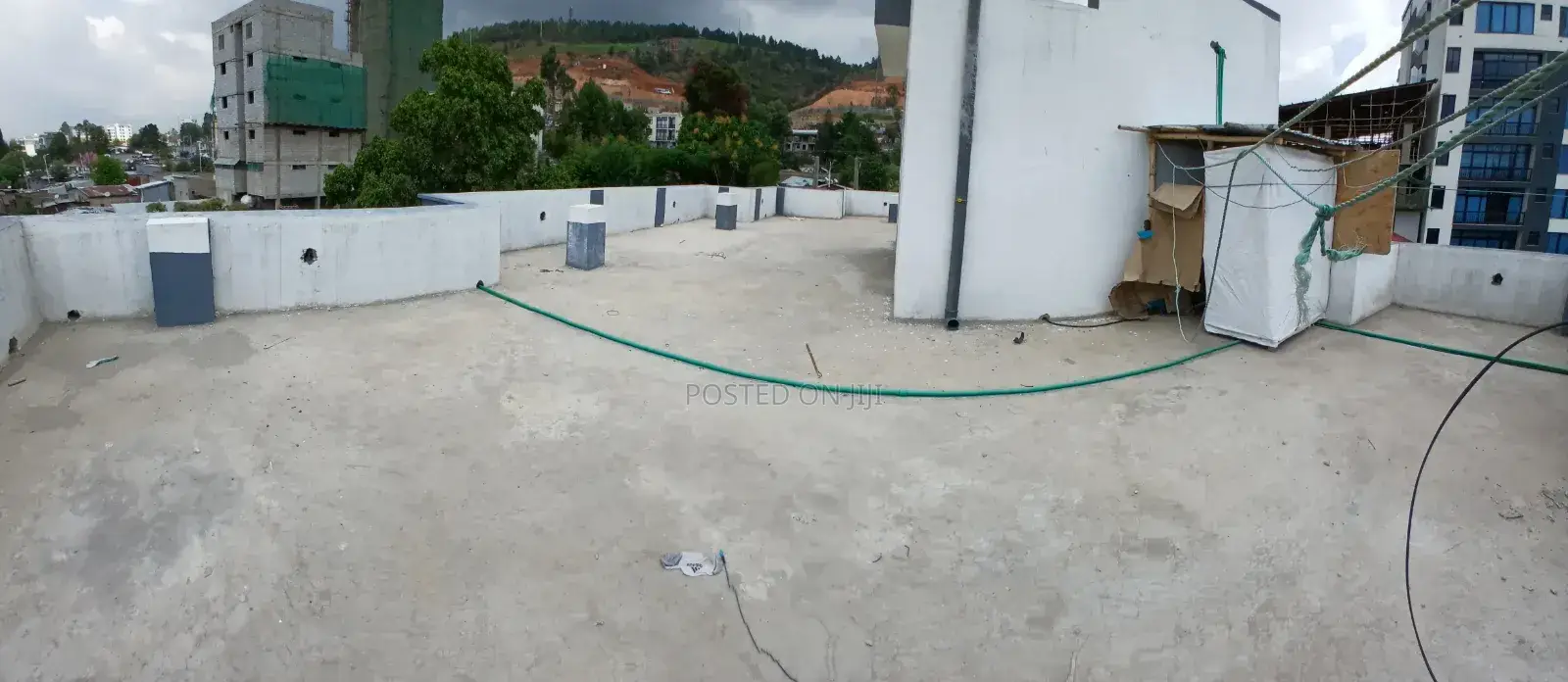 9bdrm House in Yeka for sale