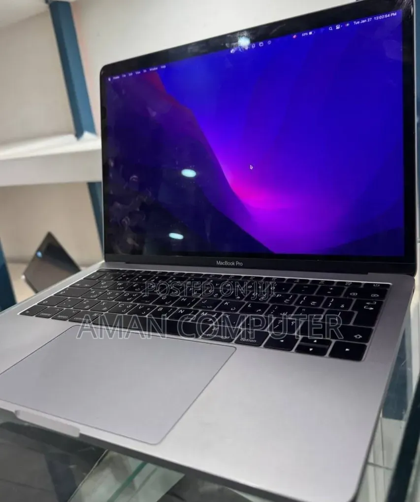 New Laptop Apple MacBook Pro 2017 8GB Intel Core i5 SSD 128GB