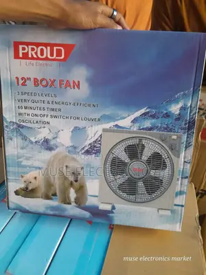 Universal Royal 12" Box Fan