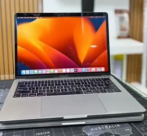 New Laptop Apple MacBook Pro 2017 16GB Intel Core i5 SSD 256GB