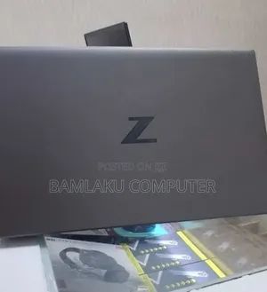 New Laptop HP ZBook Firefly G8 16GB Intel Core i7 SSD 512GB