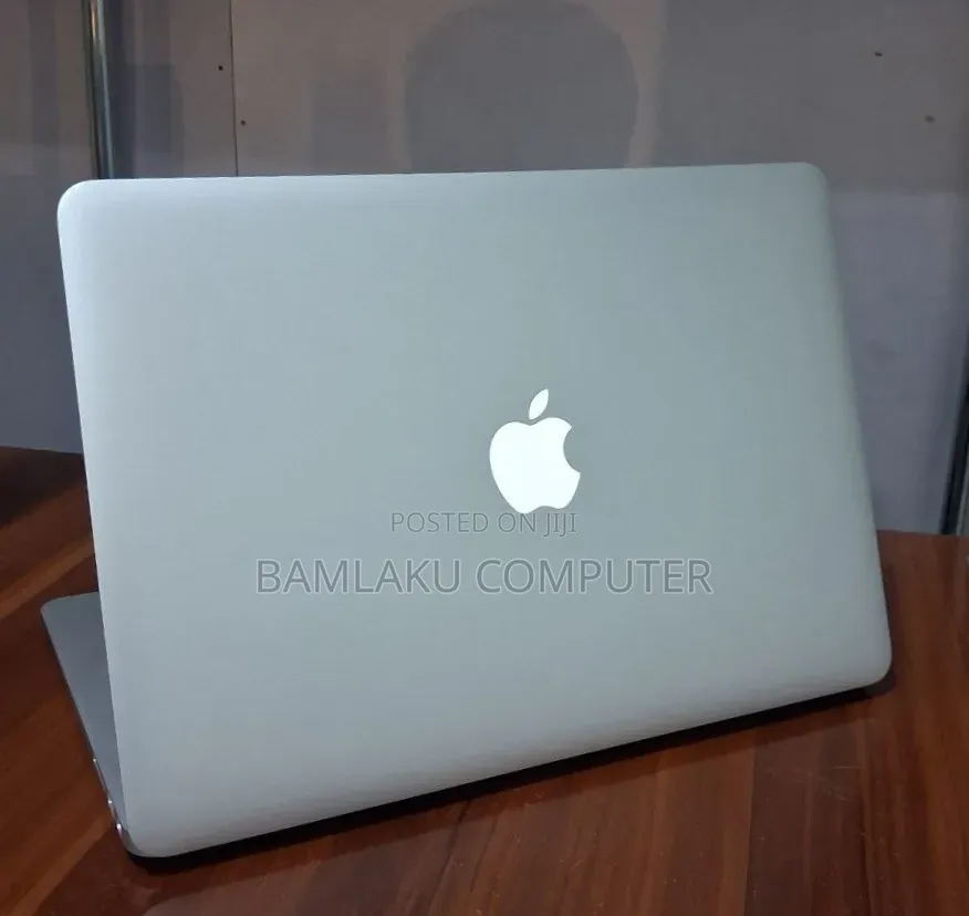 New Laptop Apple MacBook Air 2015 8GB Intel Core i5 SSD 256GB