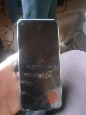 Tecno Camon 17 128 GB Silver