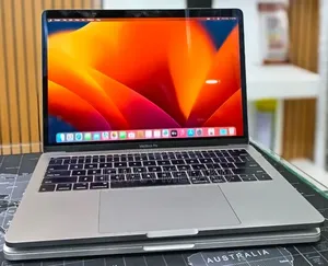 New Laptop Apple MacBook Pro 2017 16GB Intel Core i5 SSD 256GB