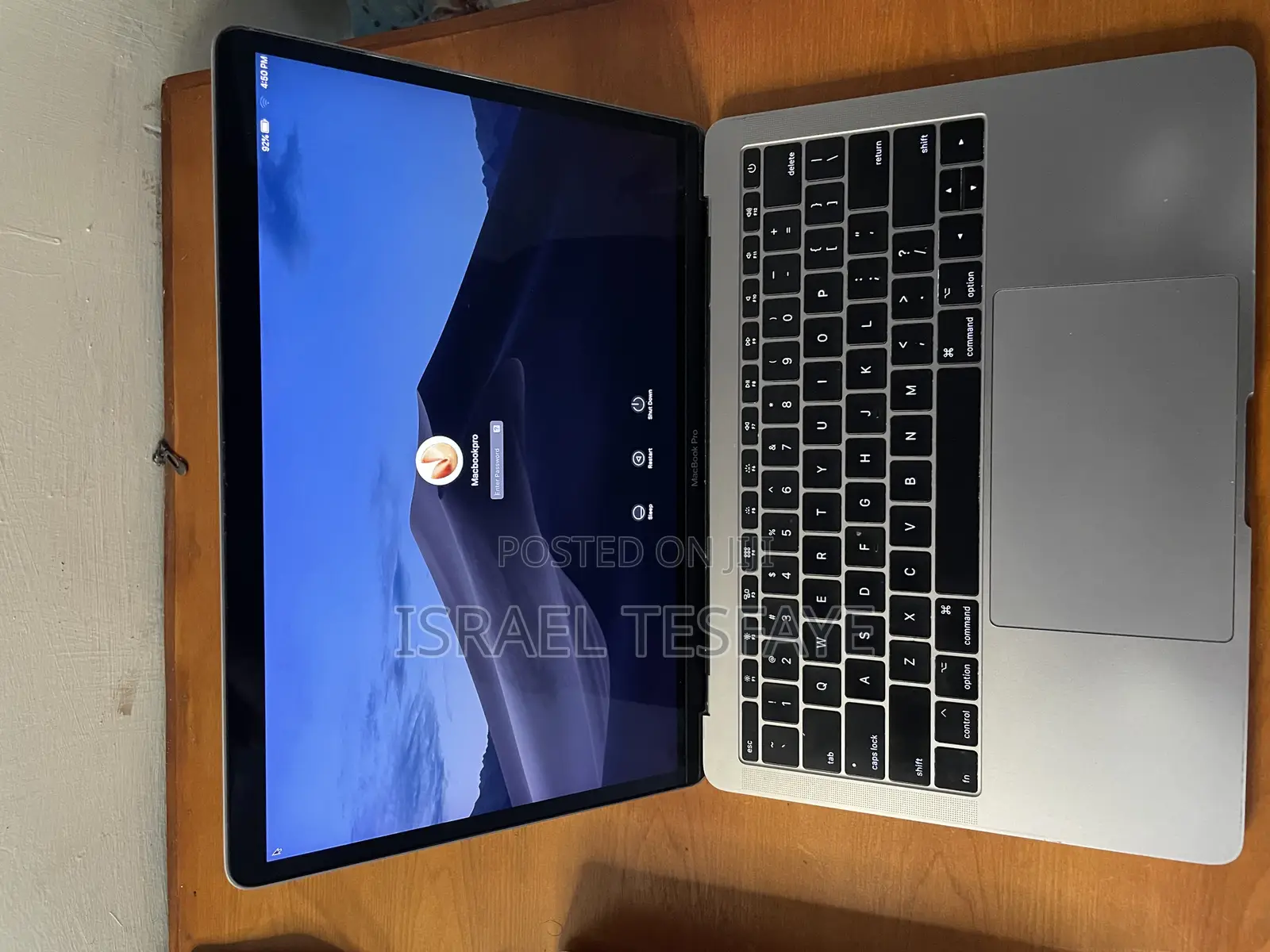 Laptop Apple MacBook Pro 2017 16GB Intel Core i7 SSD 512GB