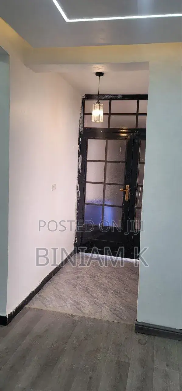 3bdrm Condo in 3 Bedroom Condominum, Bole for sale