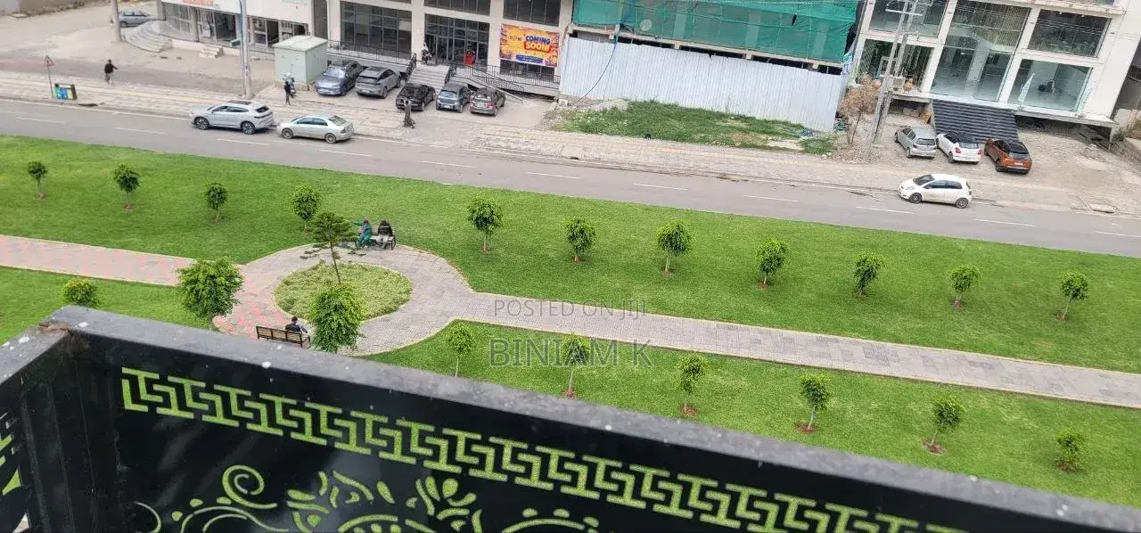 3bdrm Condo in 3 Bedroom Condominum, Bole for sale