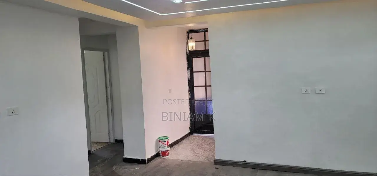 3bdrm Condo in 3 Bedroom Condominum, Bole for sale
