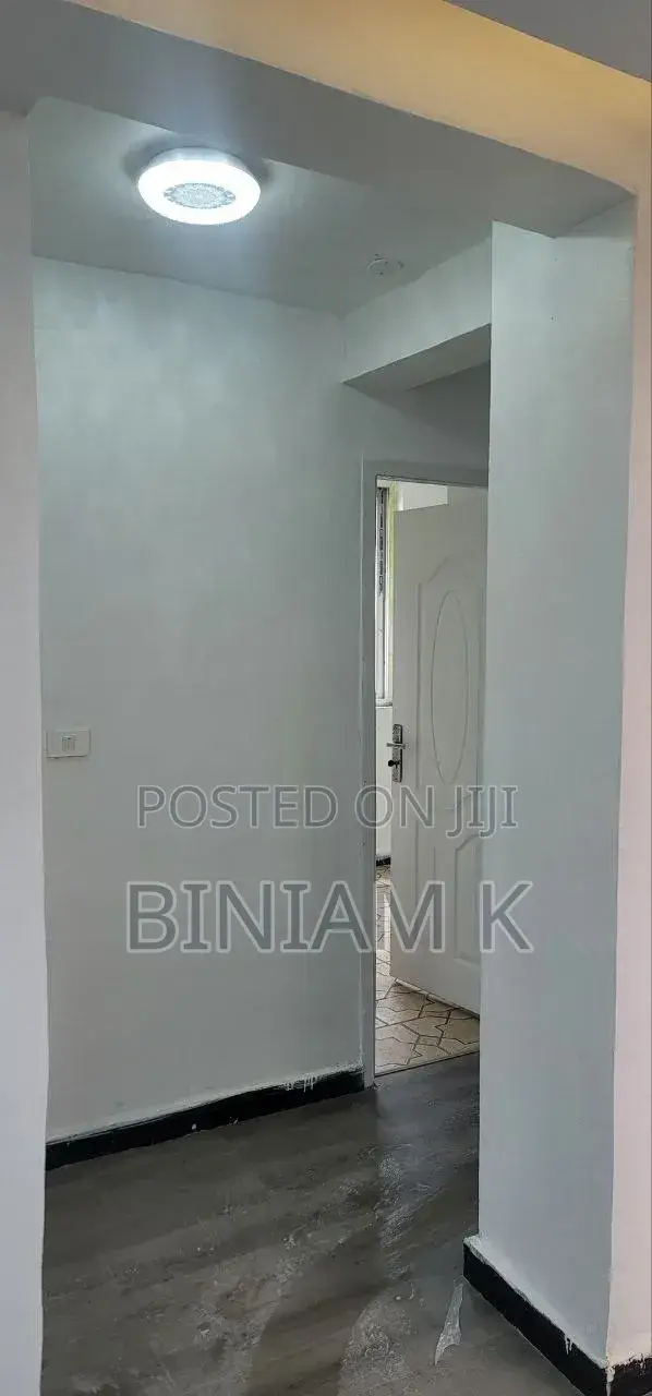 3bdrm Condo in 3 Bedroom Condominum, Bole for sale