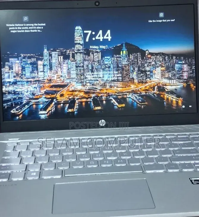 New Laptop HP Pavilion 15 8GB Intel Core i5 SSD 512GB