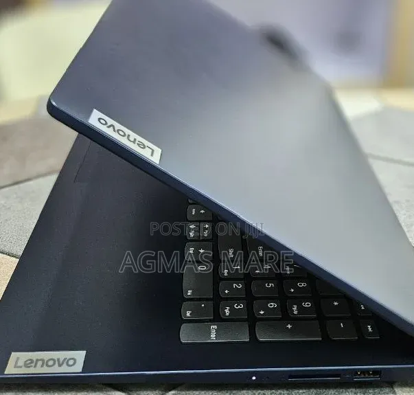 New Laptop Lenovo Ideapad 3 8GB AMD Ryzen 5 SSD 512GB