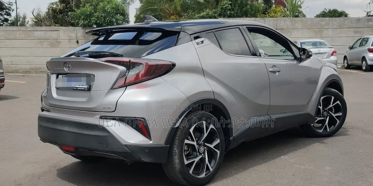 Toyota C-HR 2019 Gold