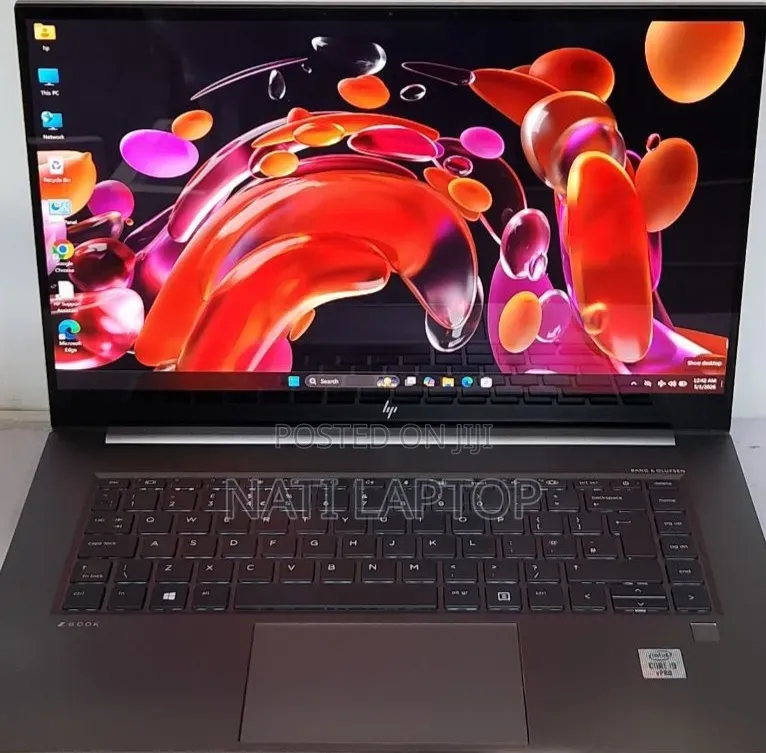 New Laptop HP ZBook Firefly G8 32GB Intel Core i9 SSD 512GB